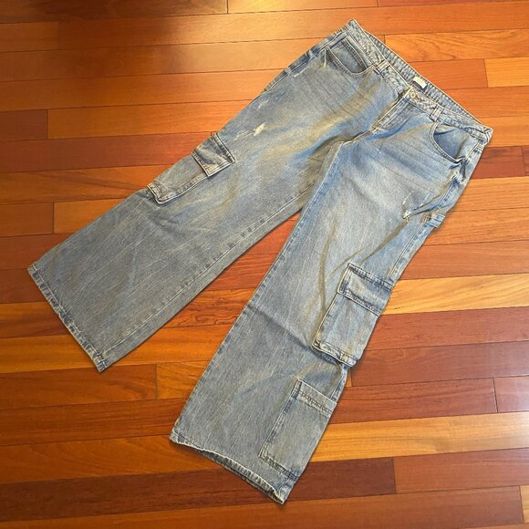 Ardene baggy Cargo jeans size 11 - Picture 1 of 10